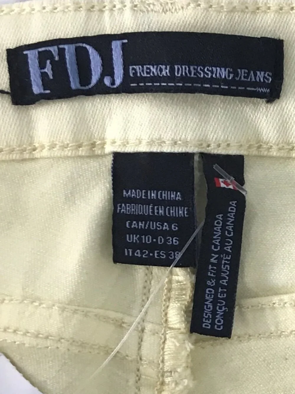 Soft Yellow Stretch Mid Rise Straight Leg Jeans - Size 6 - FDJ - NWT - Picture 7 of 12